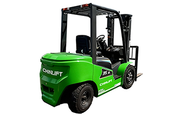 electric forklift